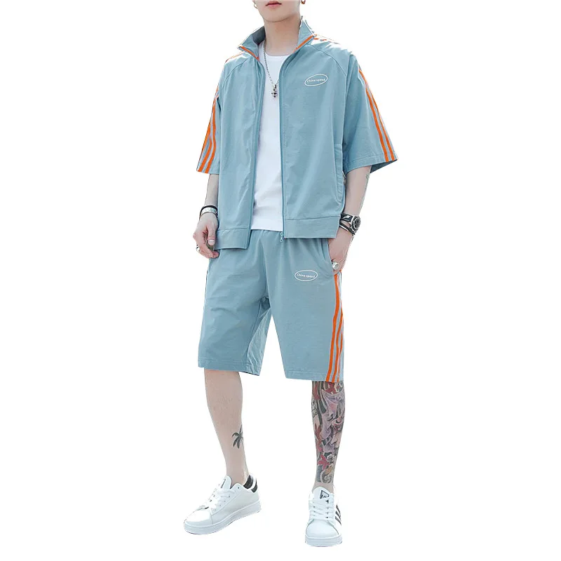 

Мужской повседневный спортивный костюм, Молодежный модный костюм с коротким рукавом, уличный костюм из футболки и шортов для бега и фитнеса...