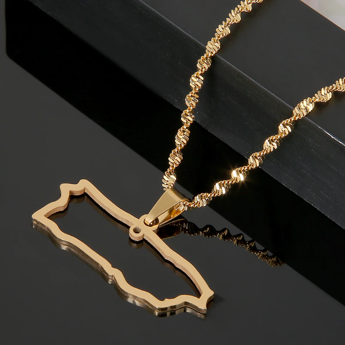 Ожерелье из нержавеющей стали с подвеской в виде карты Пуэрто Рико|Ожерелья