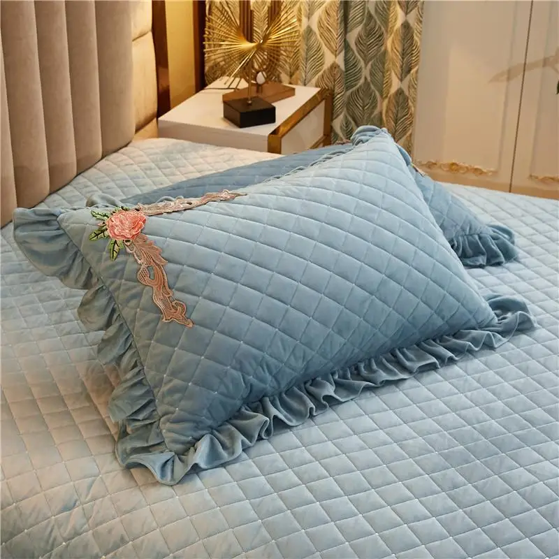 42 голубого фиолетового и бежевого цвета серого с кружевом вышивкой Толстая