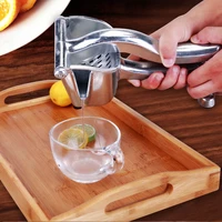 1pcs kitchen accessories manual juice squeezer aluminum alloy hand pressure orange juicer pomegranate lemon squeezer