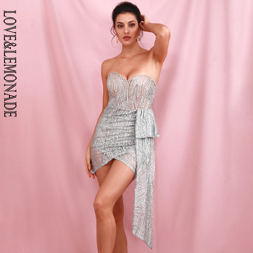 Женское облегающее мини платье LOVE & LEMONADE серебристое футляр с двойным