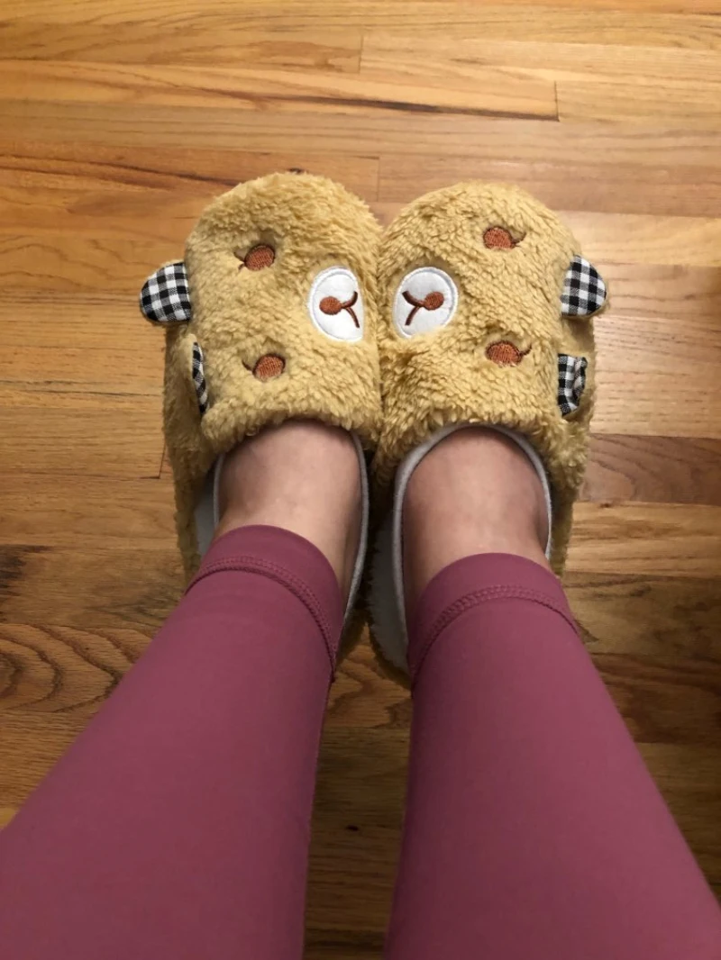 Зимние женские тапочки; домашняя обувь для женщин; Chinelos Pantufas Adulto; модные домашние тапочки на меху с милым медведем и Свинкой