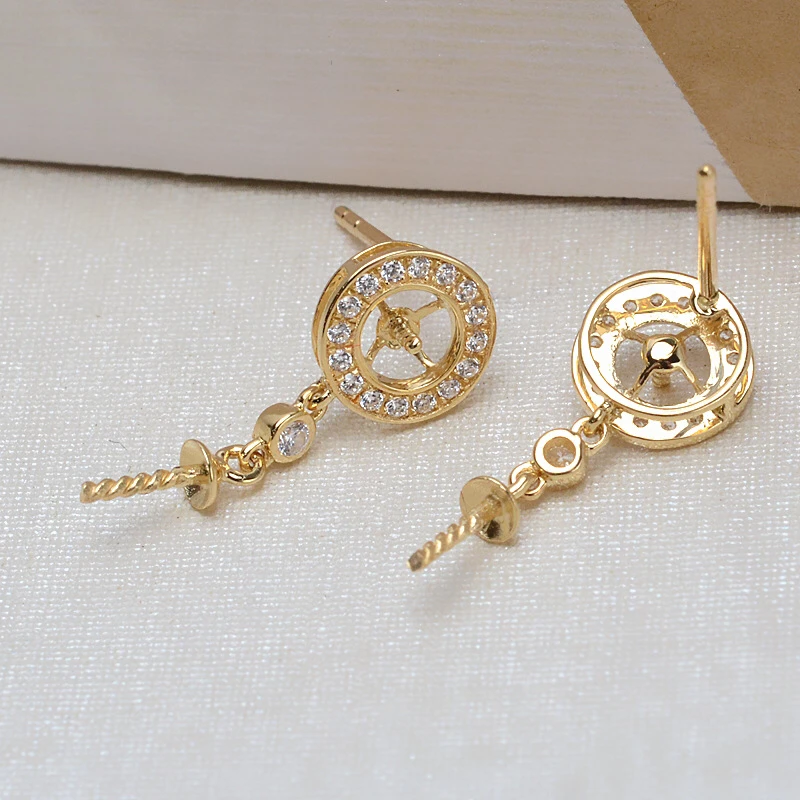 Рисунок 4 - Оригинальные золотые серьги в форме сердца AU 750 18K