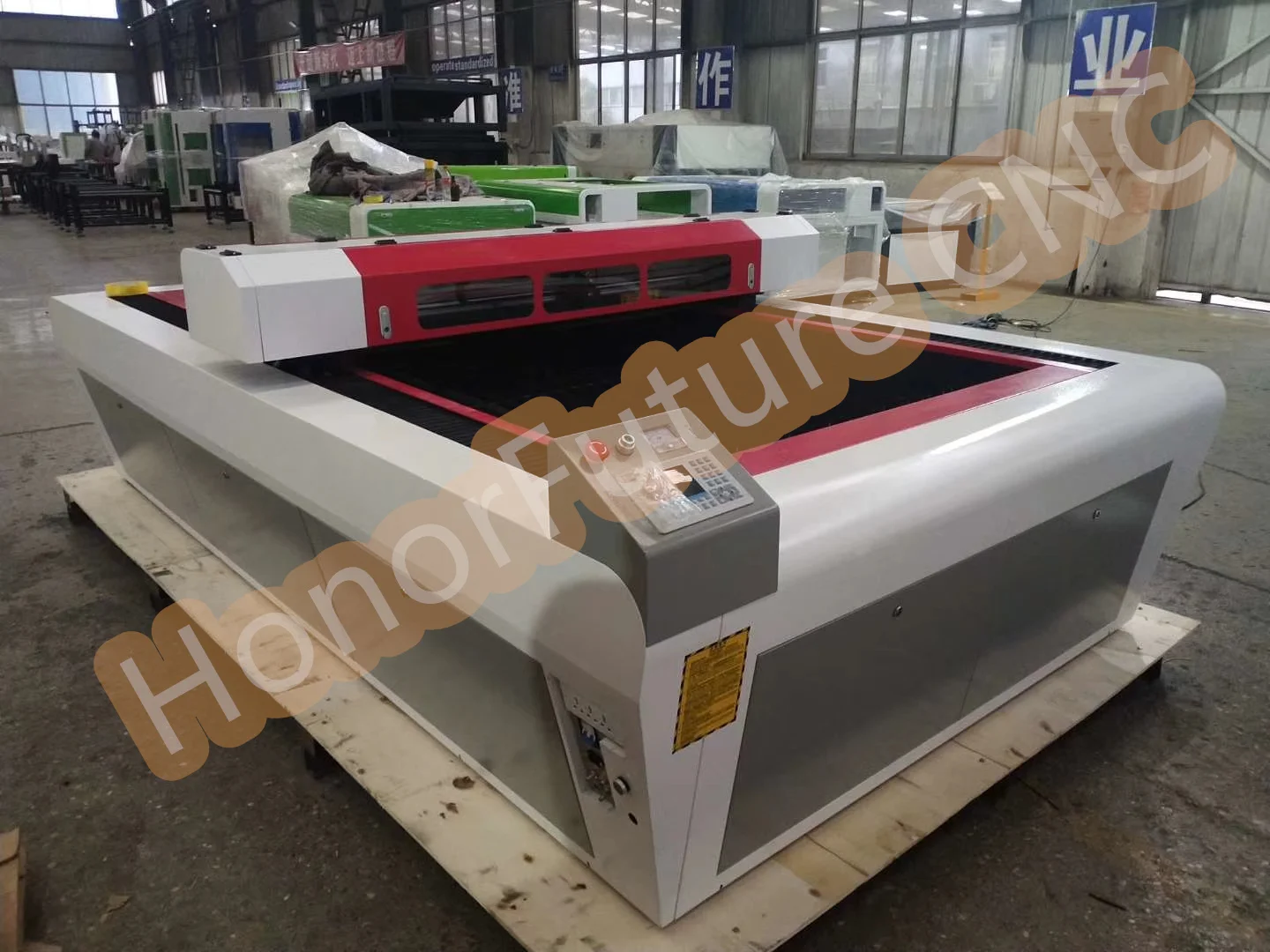 Квалифицированный 1300 мм * 2500 3d дешевый Co2 Cnc Лазерный Гравировальный режущий