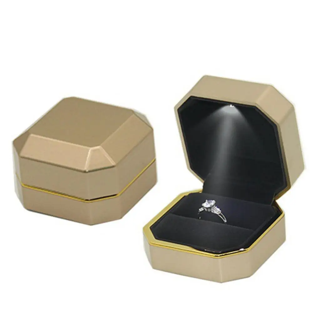 

40%HOT Octagonal LED Light Ring Jewelry Storage Box Organizer Valentine Day Gift Case
