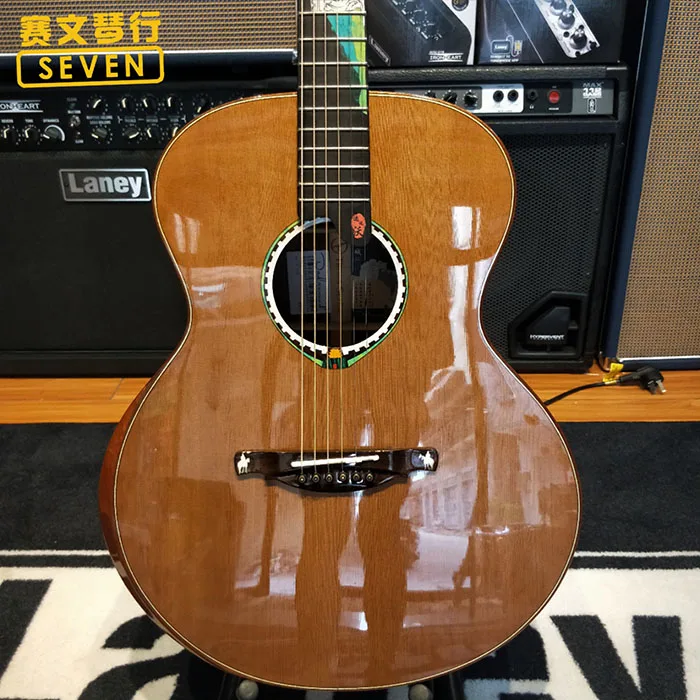 Сделанная вручную под заказ Акустическая гитара из массива дерева если вам нужно