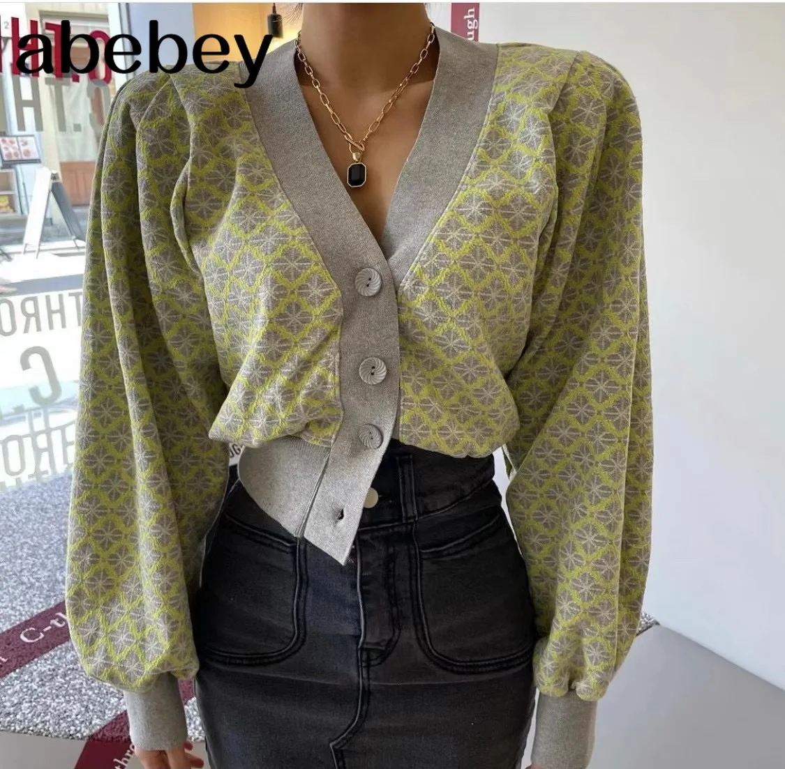

2021 Women Sweaters Knitted Female Cardigans Sweet Patchwork V Neck Loose Elegant Office Lady French Casual All Match Tops