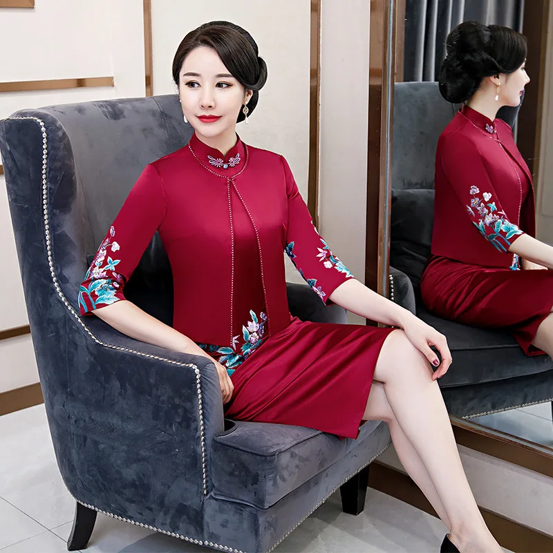 

Elegant woman dinner party cheongsam Summer short sleeve cheongsam gown Chinese traditional evening dress women High-end qipao
