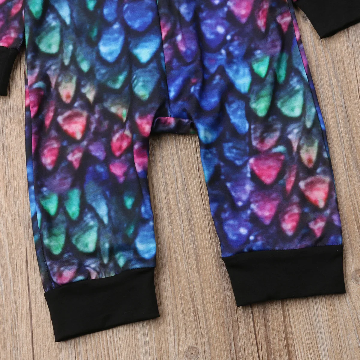 2020 Новый брендовый цветной ромпер с динозавром для новорожденных девочек и