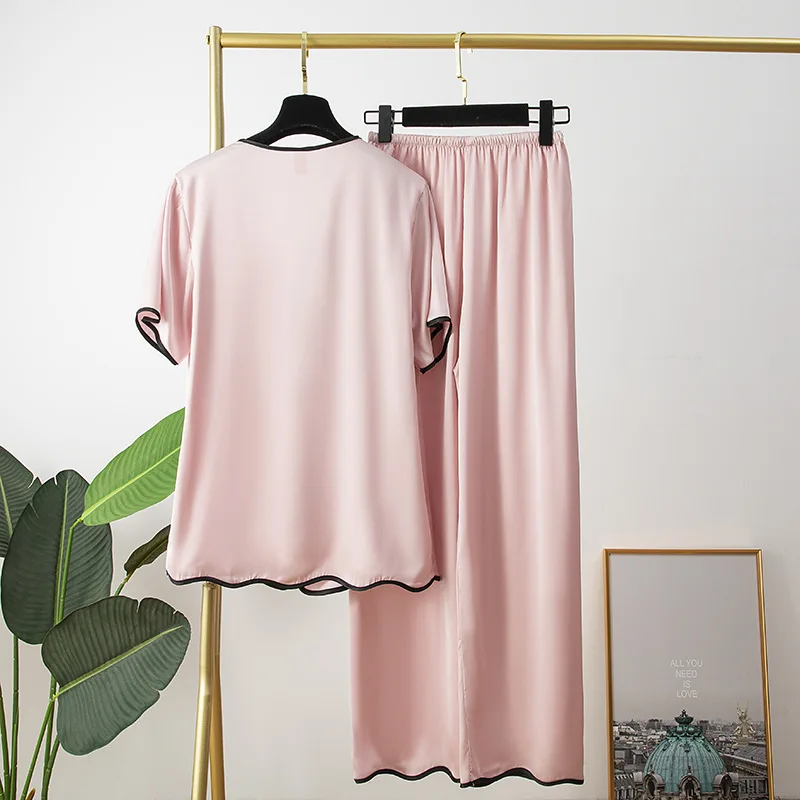 

Women's Sleep & Lounge