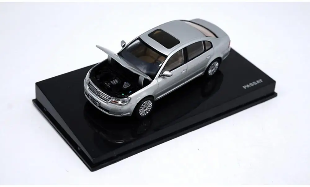 1/43 VW Volkswagen PASSAT V6 B5.5 Серебряный литый автомобиль модель игрушки коллекция |
