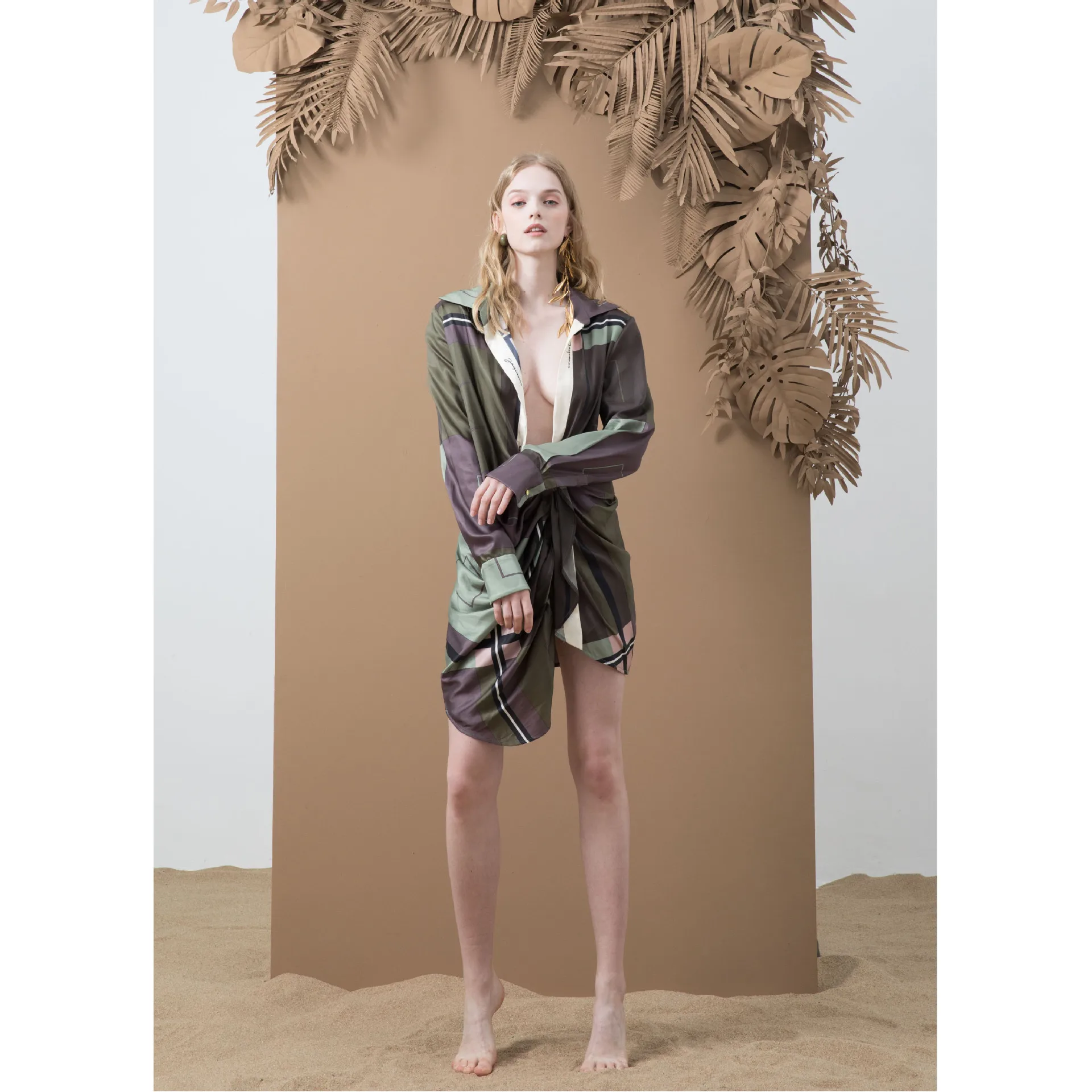 Printed Shirt Female Early Autumn New Geometric Color Block Personality Twisted Deep V Neck Shirt Dress