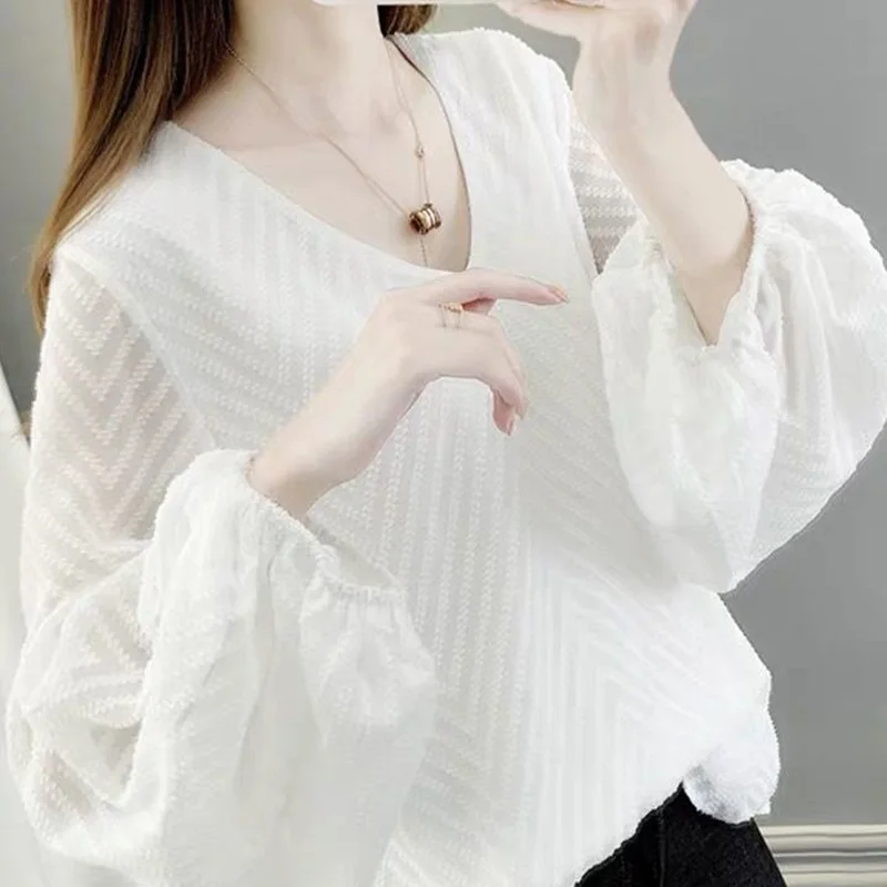 

Spring Models Of High-End Chiffon Shirts, Plus Size Women'S Models Are Thin