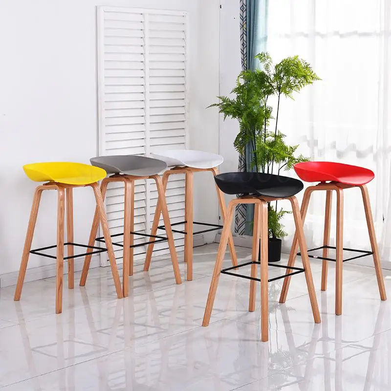 Скандинавские современные минималистичные барный стул из массива дерева