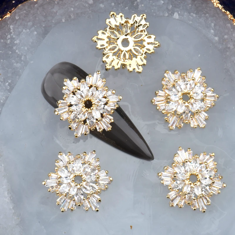

4pcs snowflake Christmas 3d alloy Zircon nail art decorations supplies crystals rhinestone gems nails accessories jewelry charms