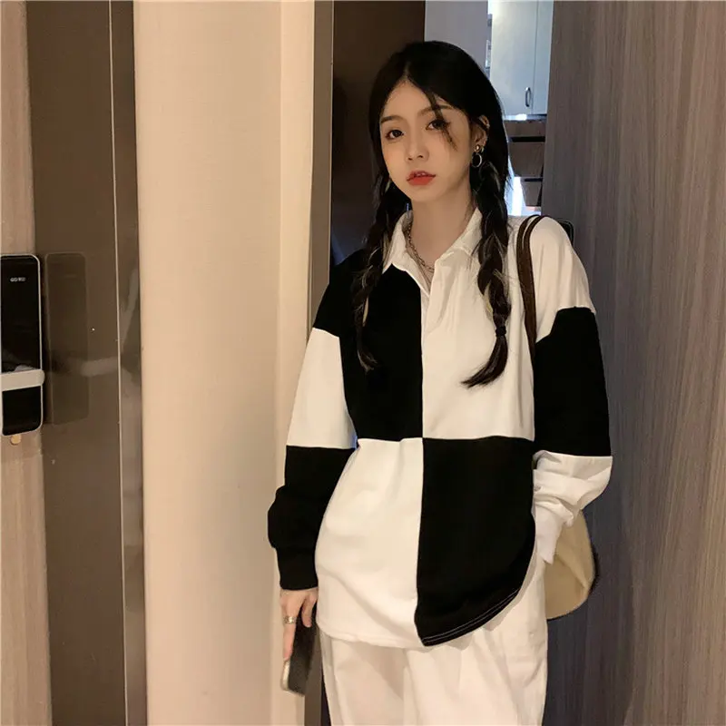 

Женская толстовка с длинным рукавом, черно-белая Повседневная Блузка с принтом в японском стиле, Осень-зима