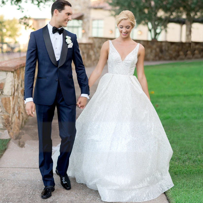 

Shiny Wedding Dresses V Neck A Line Sequins Sleeveless Backless Sweep Train Elegant Bride Gowns Vestidos De Novia
