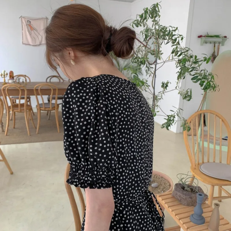 

Summer Women Dress Korean Fashion Floral Prints Vintage Square Collar Lace Up Vestidos Slim Fit Print Lantern Sleeve Dresses