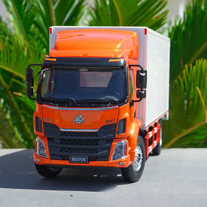Оригинальный 1/24 Dongfeng chenglong M3 светильник модель грузовика 1:24 для продажи|Наземный