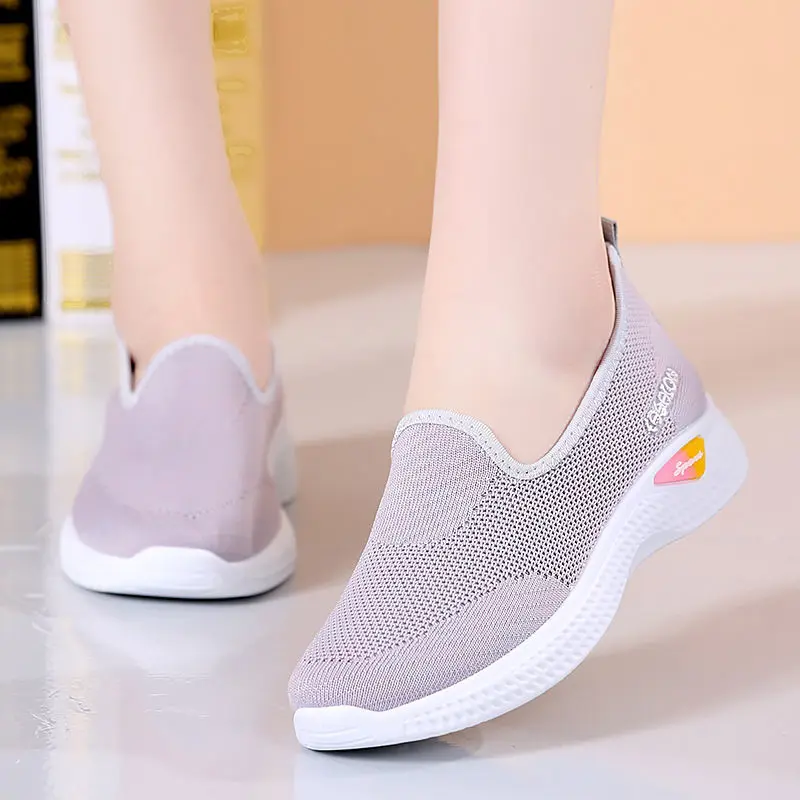 

Женские кроссовки весна-лето 2021 легкие дышащие женские кроссовки