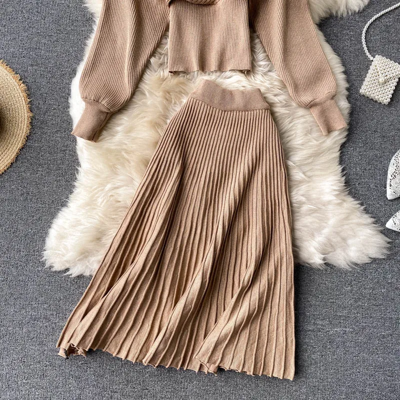 

Autumn Winter Women's Knit Two Piece Set Elegant Solid Green/Blue/Khaki Short Tops + High Waist Pleated Skirt Female New Fashion