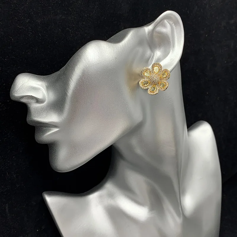

Golden full diamond citrine flower earrings earrings female sen retro small fresh and delicate earrings