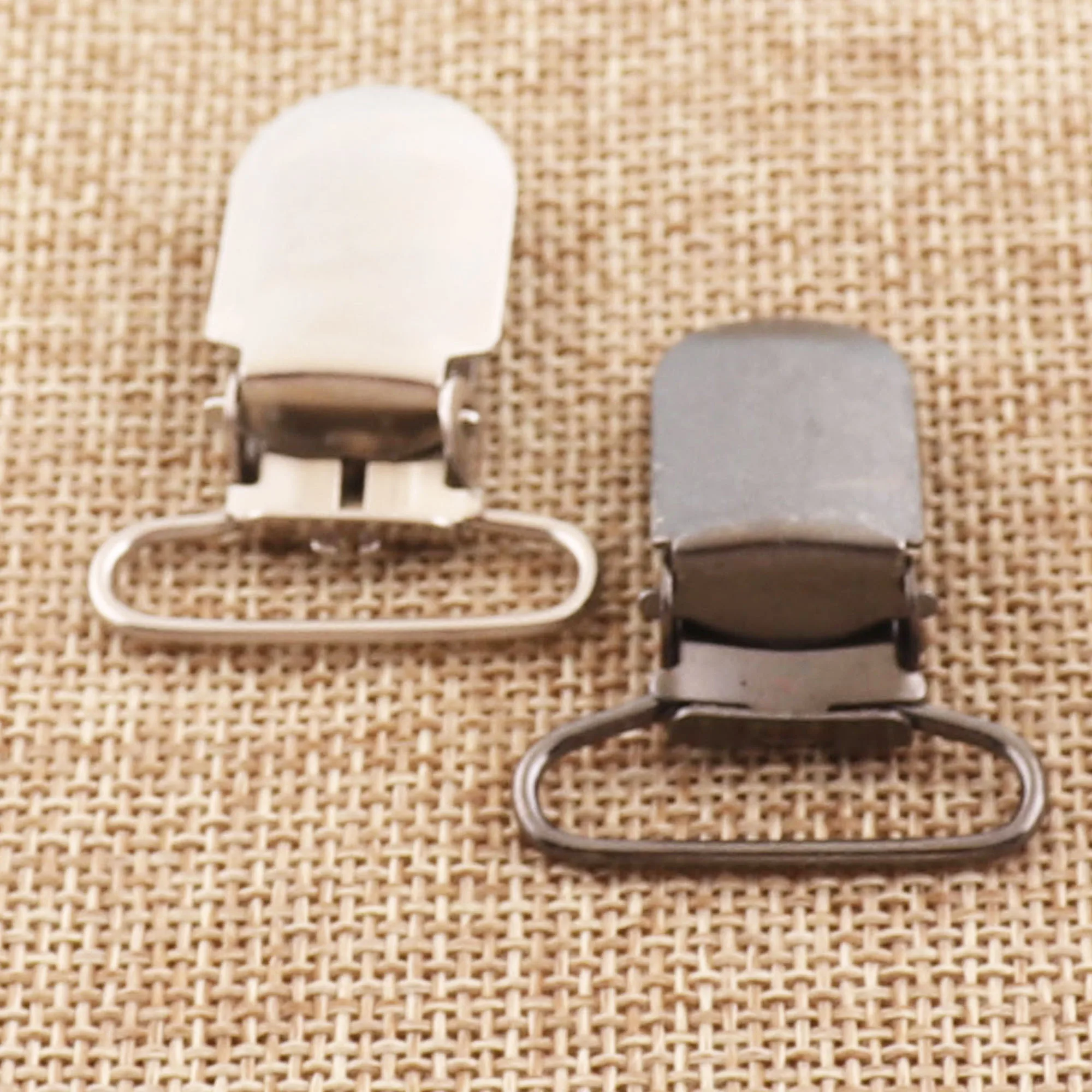 50 шт. Серебристые/черные металлические зажимы для подтяжек 1 &quotпрямоугольная