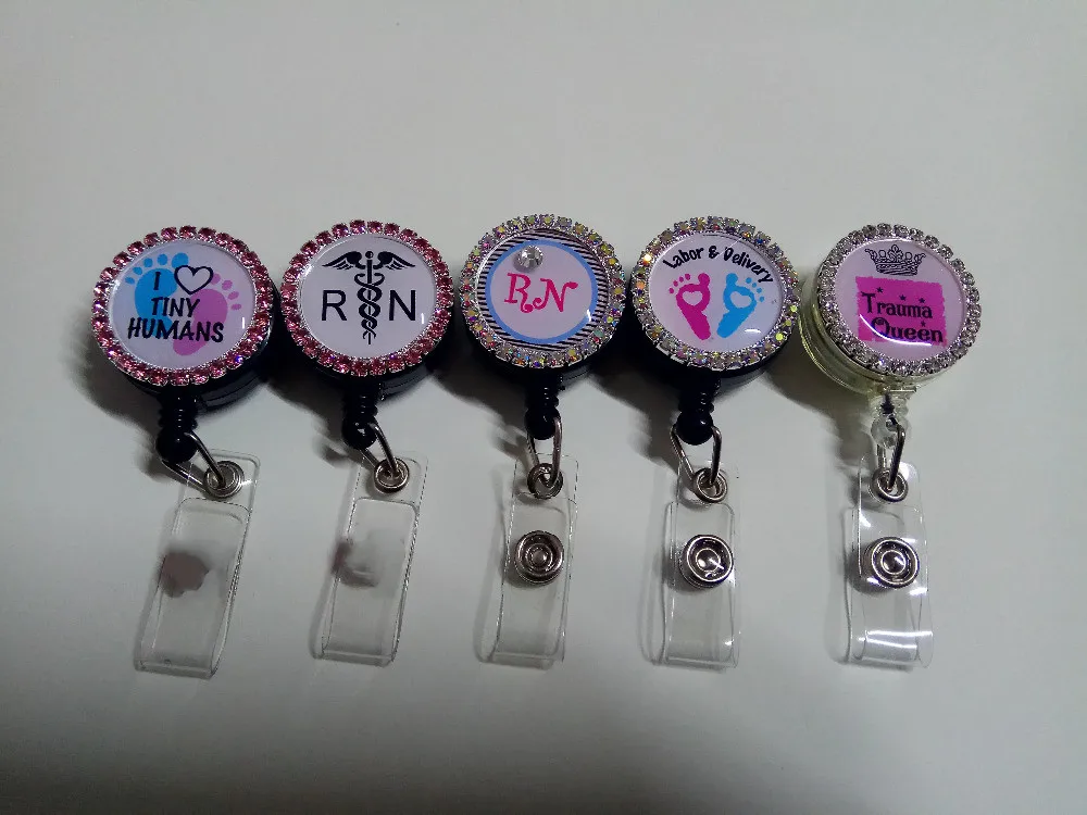 Различные выдвижные идентификационные знаки катушка для медсестер RN 10