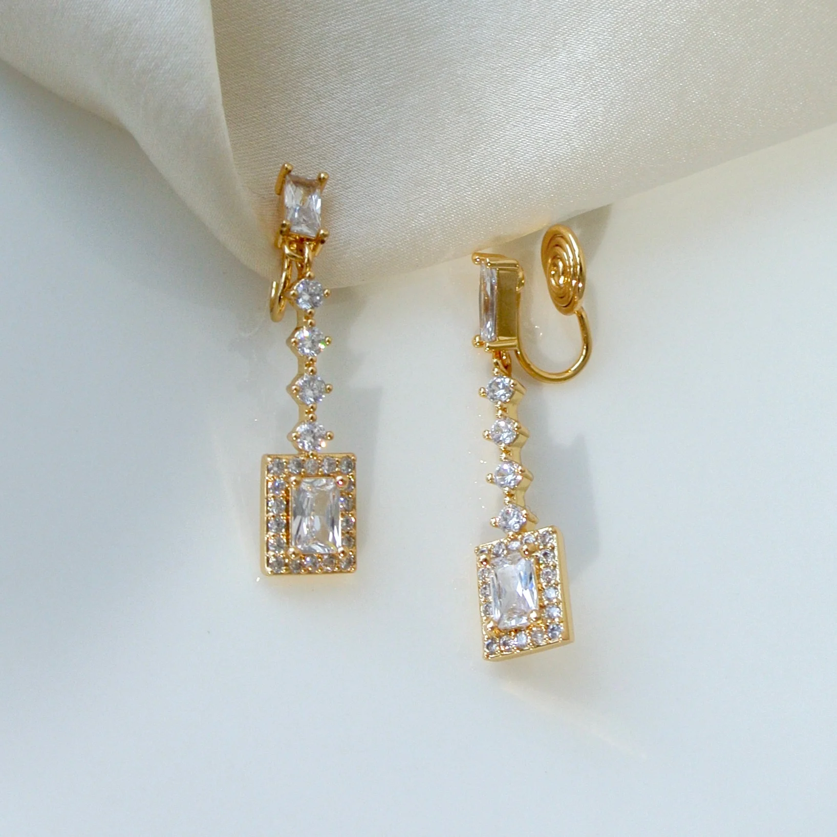 

Jeweled Earrings Retro Face Slimming Painless Ear Clip Without Piercing Female Mosquito Coil Clip Earrings Jewelry