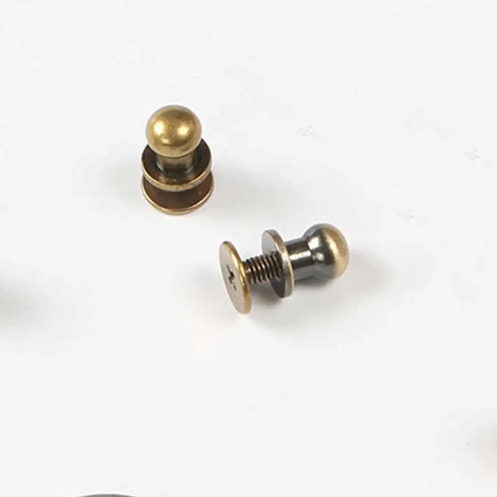 Твердая латунь винт с круглой головкой шпильки латунными пуговицами и гвоздь