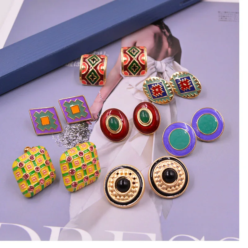 

Kiwiberry Vintage Enamel Earring 925 Silver Needles Geometric Carving Round Color Women's Baroque Earring Studs Clip on Earring