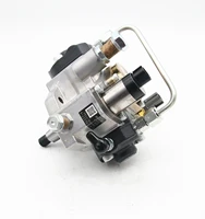 genuine original brand common rail fuel injector pump 8 97386557 6 8973865576 700p injection pump for isuzu