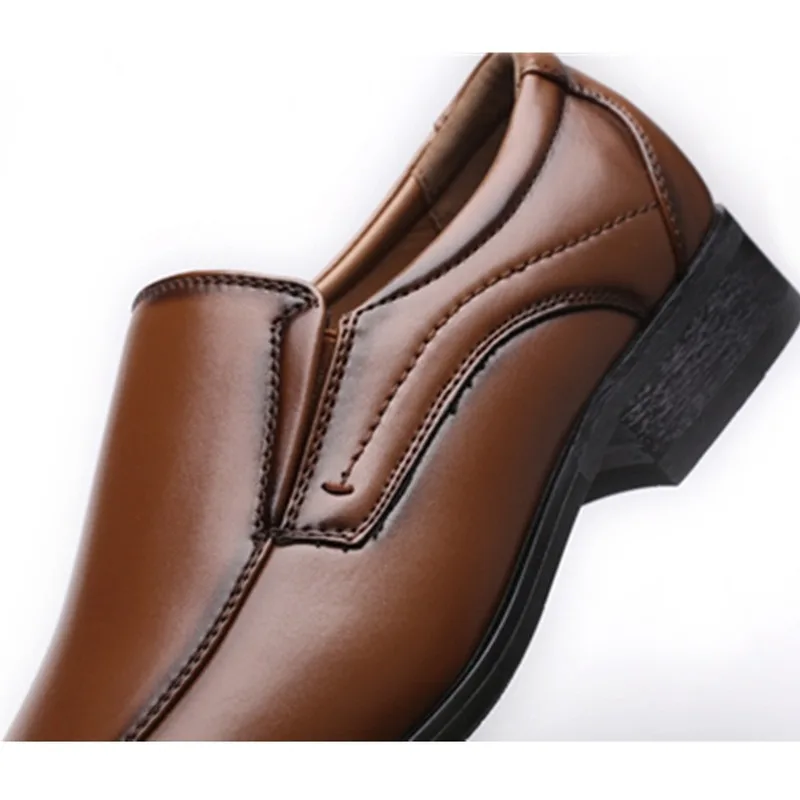

2020 Classic Business Men's Dress Shoes Fashion Elegant Formal Wedding Shoes Men Slip on Office Oxford Shoes for Men Black Brown