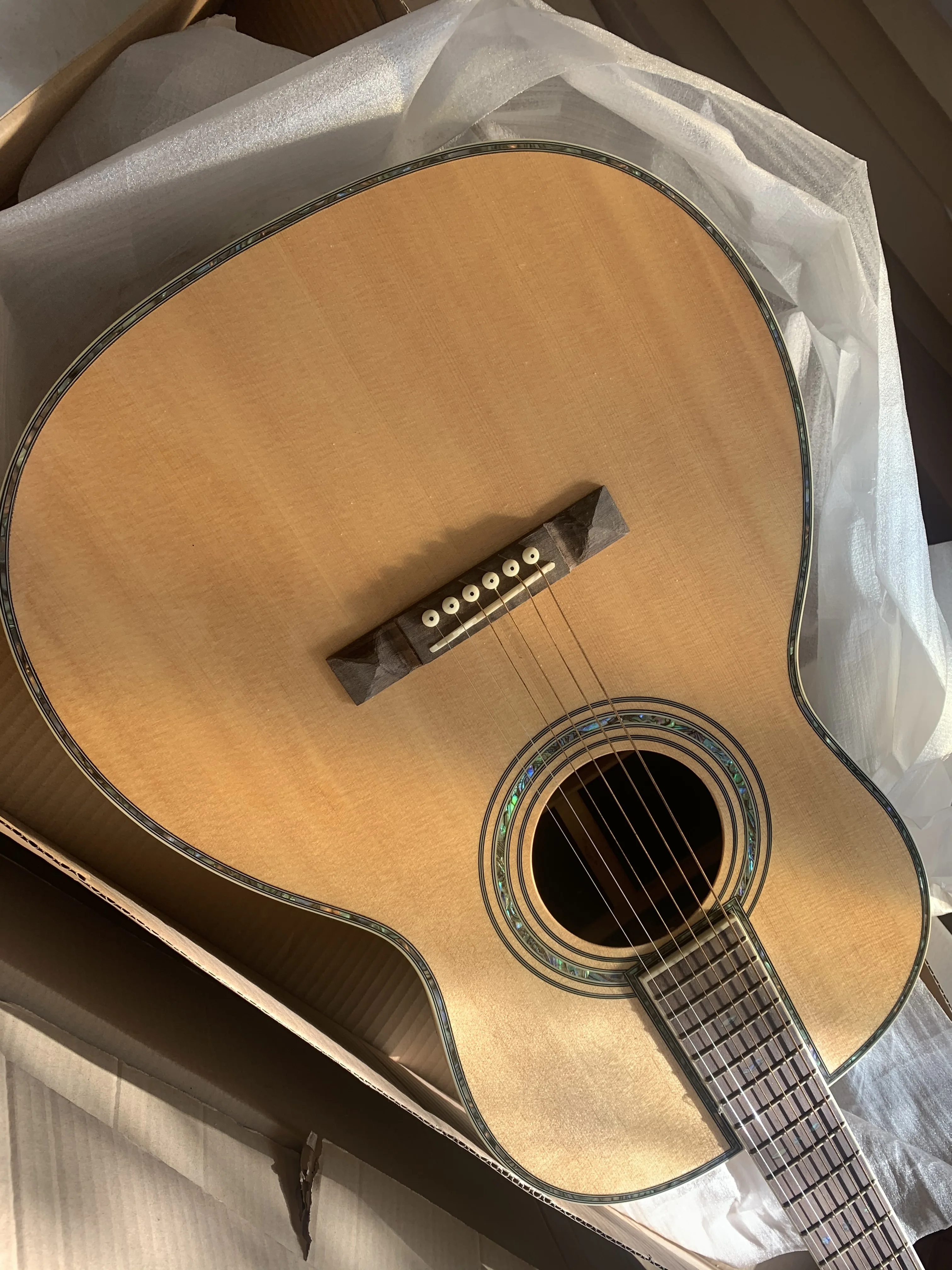 Акустическая гитара Бесплатная доставка Фотография fishman В - Цена: 31514.94