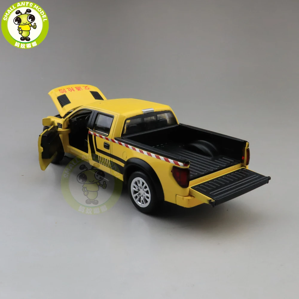 Модель литая автомобиля Ford F150 модель детского освещения 1/34 | Игрушки и хобби