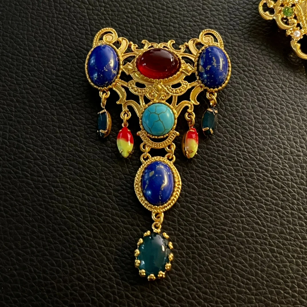 

Natural lapis lazuli turquoise glass vintage brooch