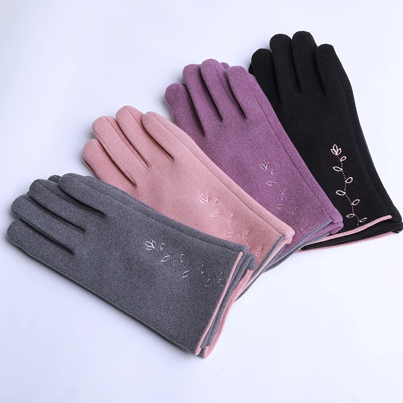 

New Women Winter Thin Section Keep Warm Touch Screen Plus Velvet Inside Gloves Letter Embroidery Female Elegant Drive Gloves