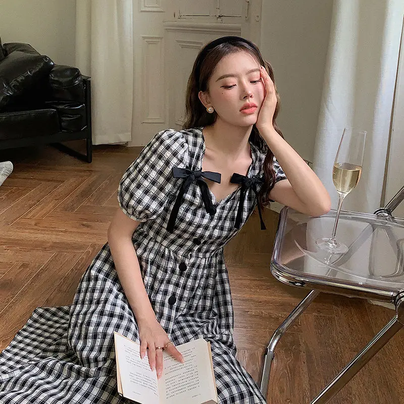 

2021 French Bubble Sleeve Plaid Dress for women in spring and summer