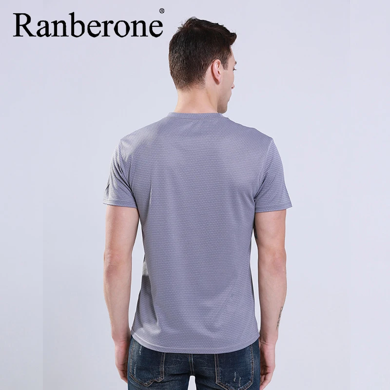 Quick Dry Workout Shirt Sport Gym Shirt Men Fitness Tights Top Soccer Jerseys Running T-Shirt Breathable Outdoor Sportswear Male