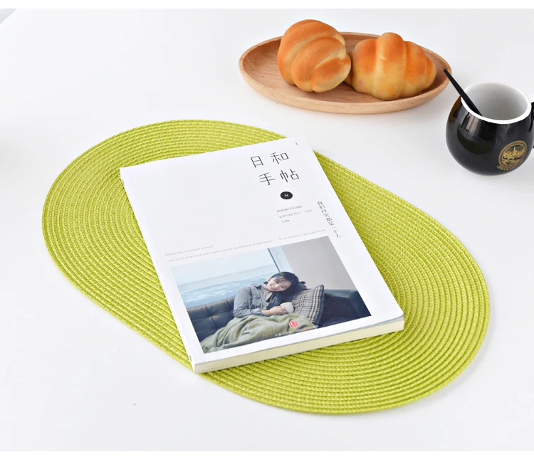 Посылка: набор из 4 полипропиленовых теплоизоляционных нескользящих салфеток