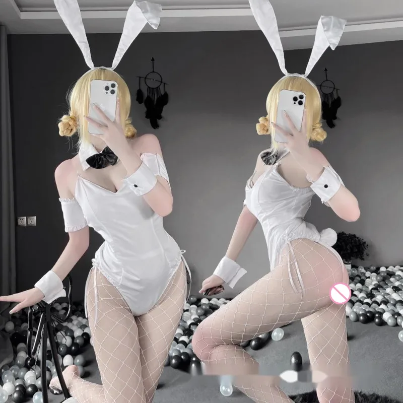 Соблазнительная цельная униформа из чистого белого кролика с открытой