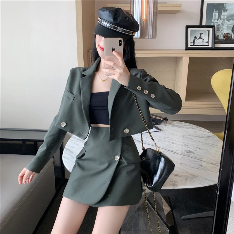 

New Fashion Temperament Autumn Small Suit Jacket + Two-Piece Set of High-Waist and Thin-Hip Skirt