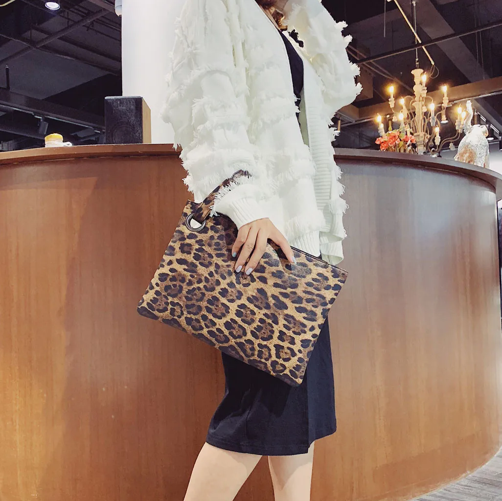 Женская сумка с винтажными ручками Леопардовый мессенджер в стиле ретро простая