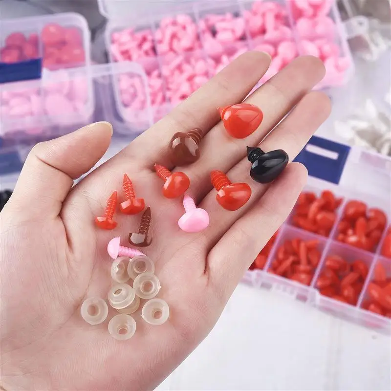 125pcs/Box 6/8/11/12/17mm Mini Black Plastic Safety Triangle Nose For Toy Doll Teddy Dog Stuffed Animals Dolls Accessories - купить по