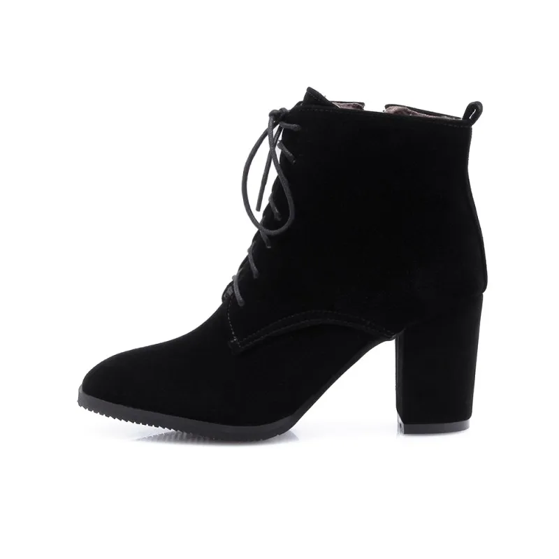 Женские ботинки на танкетке зимние с боковой молнией и бахромой большой размер 9