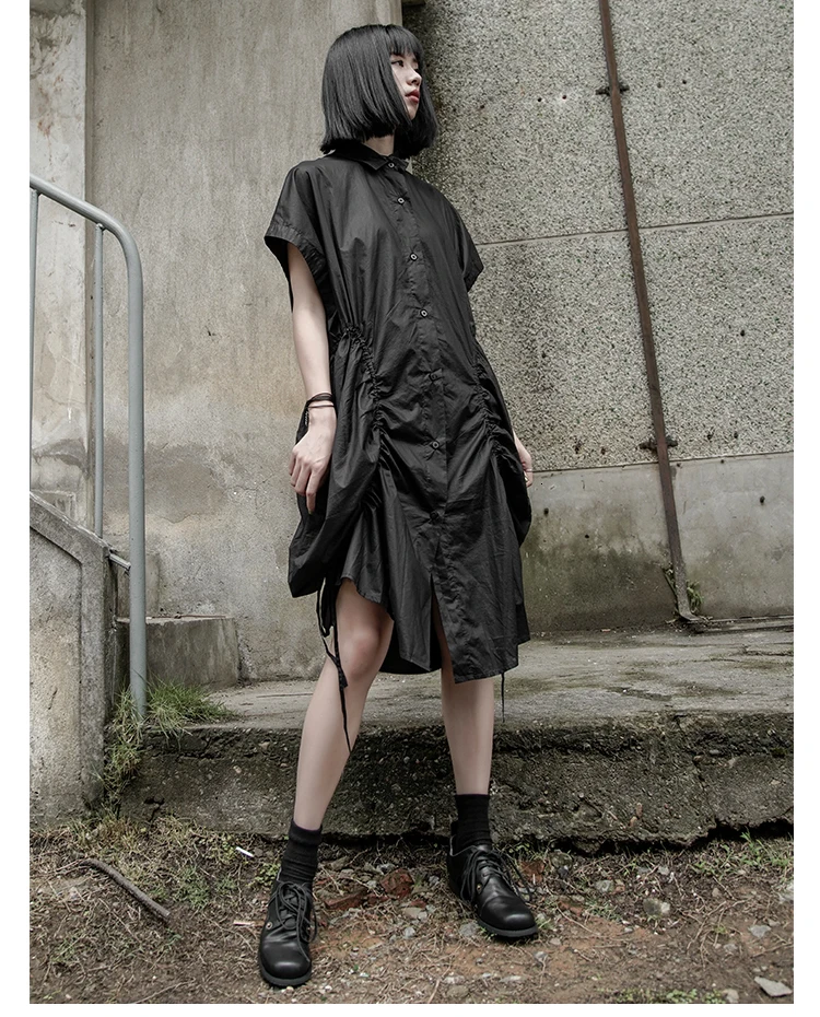 [EAM] New Spring Summer Lapel Short Sleeve Black Irreuglar Fold Split Joint Loose Shirt Dress Women Fashion Tide JX113
