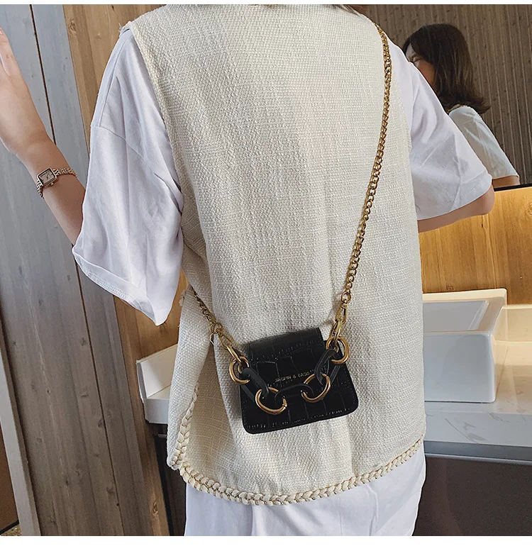 Fashion Mini Saddle Women Shoulder Bags Designer Brand Acrylic Chain Handbags Luxury Pu Leather Female Crossbody Bag Small Purse