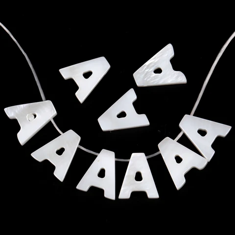 Натуральные белые бусины с буквами Fascinante Viento