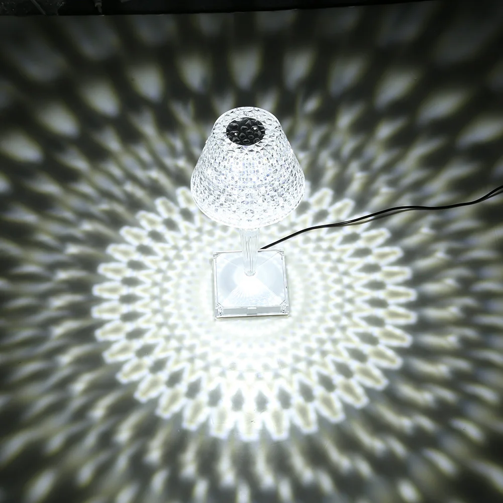 

Алмазная настольная лампа, акриловый декоративный прикроватный светильник с USB-зарядкой, хрустальная лампа для спальни, ночник в подарок