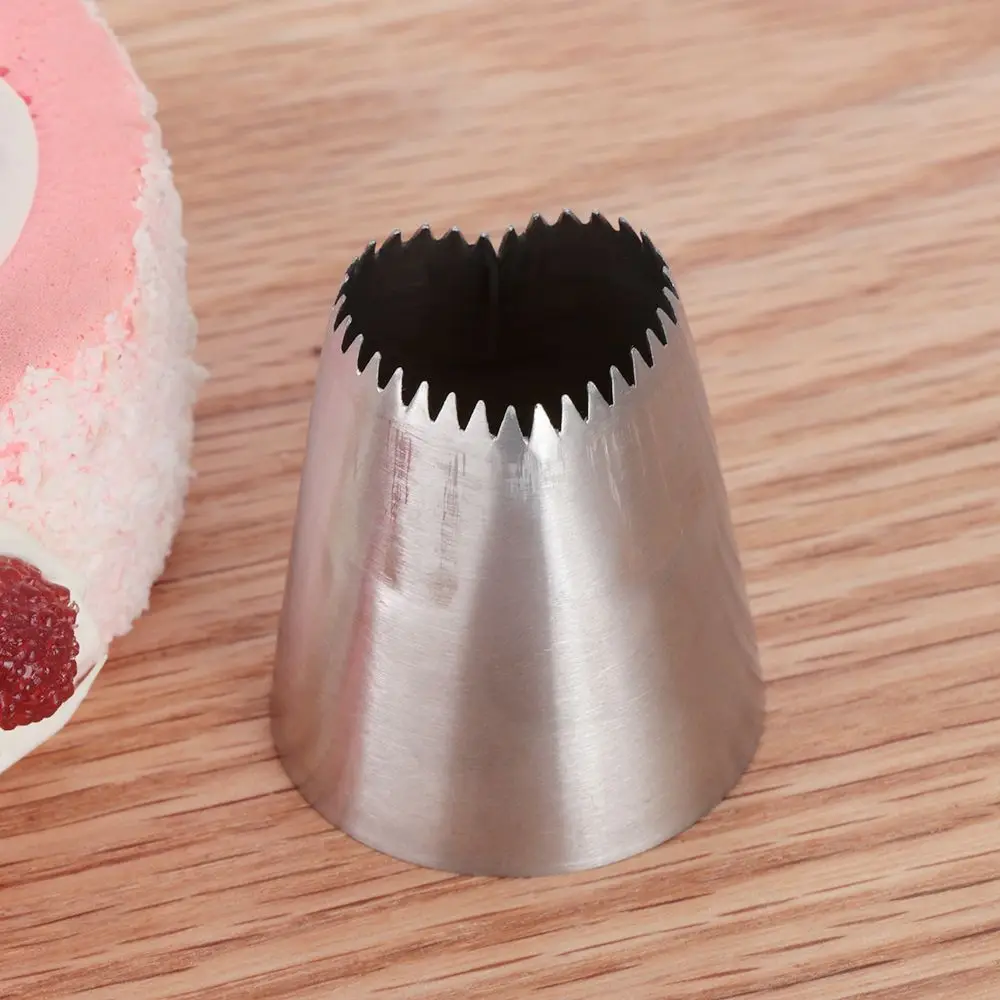 

1PC Heart-shape Icing Piping Nozzle Stainless Steel DIY Cream Cupcake Pastry Tips Nozzle Kitchen Bakery Cake Decoration Tool